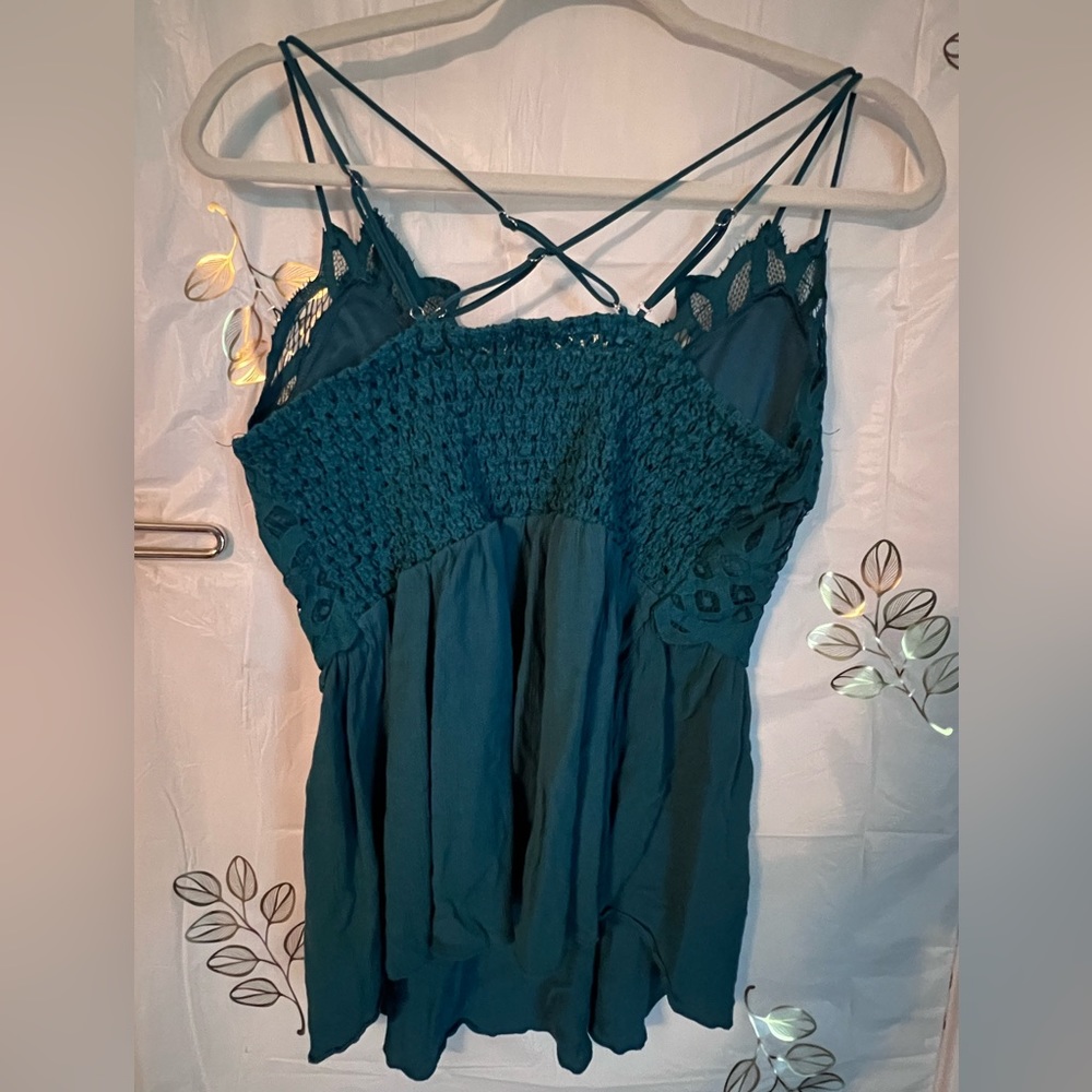 Rue21 Teal top. - Picture 2 of 3